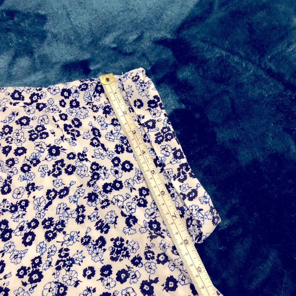 GAP Floral Print Women's Top - Purple and White - Picture 7 of 9